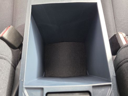 Used 2026 Ford Maverick XL w/ Equipment Group 101A image 34