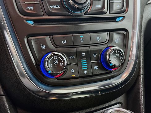 Used 2015 Buick Encore Premium image 23
