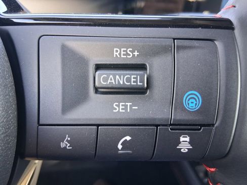 New 2026 Nissan Kicks SR FWD image 11