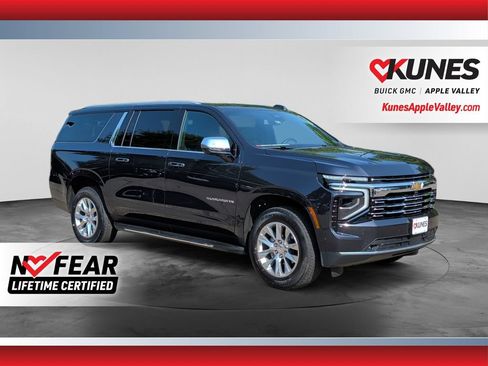 Used 2025 Chevrolet Suburban Premier AWD/4WD image 1