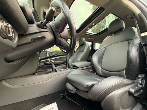 Used 2017 MINI Cooper Clubman S image 29