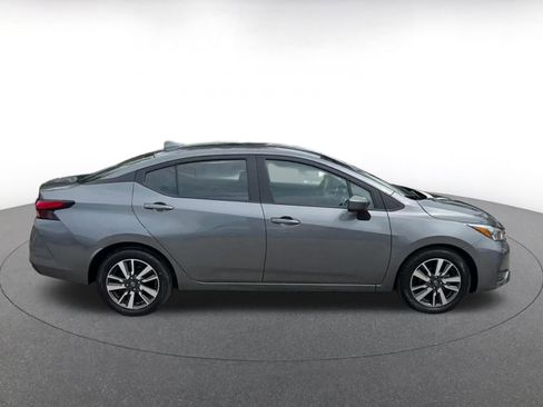 Used 2025 Nissan Versa SV FWD image 16