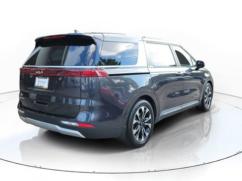 Certified 2023 Kia Carnival EX w/ Paint Protection Package FWD image 4