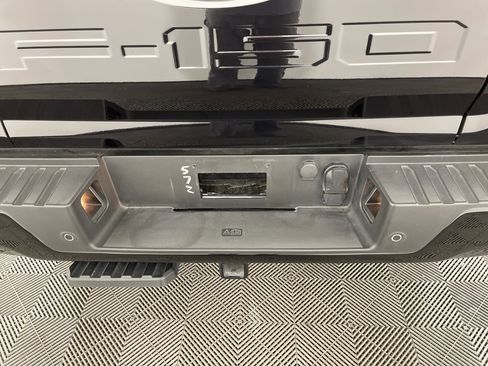 Used 2024 Ford F150 Platinum w/ Equipment Group 703A Plus image 8