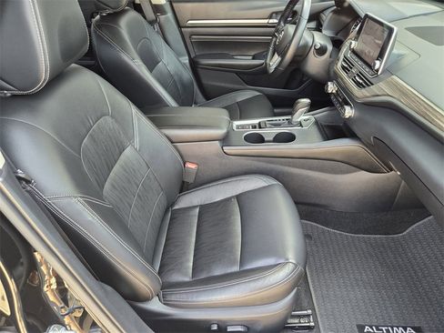 Used 2019 Nissan Altima 2.0 Edition One image 14