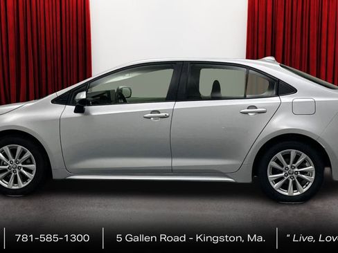 Used 2023 Toyota Corolla LE w/ LE Premium Package FWD image 8