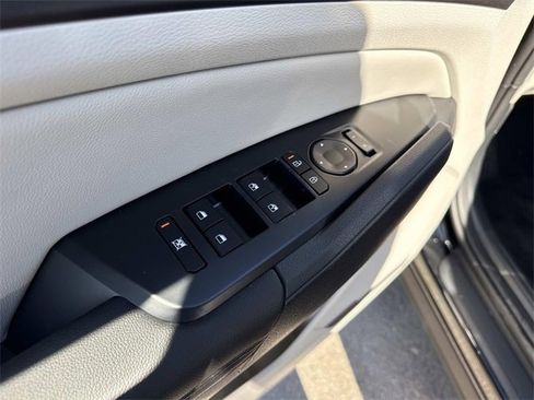 New 2026 Kia Sportage EX w/ EX Panorama Roof Package image 11