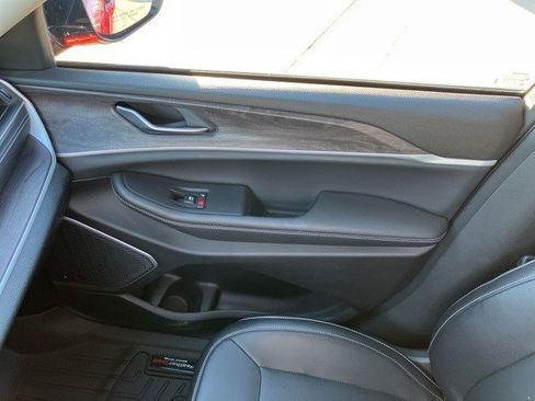 Certified 2022 Jeep Grand Cherokee Limited image 20