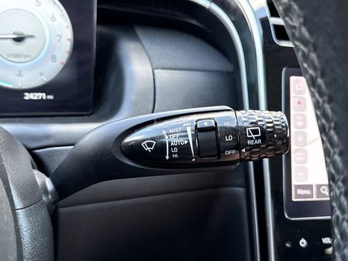 Used 2023 Hyundai Tucson Limited image 27