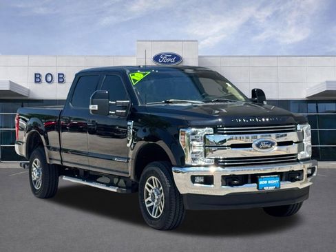 Used 2018 Ford F350 Lariat w/ Lariat Value Package AWD/4WD image 2