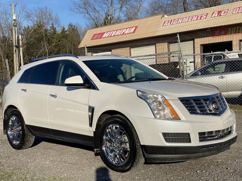 Used 2014 Cadillac SRX Luxury w/ Driver Awareness Package image 3