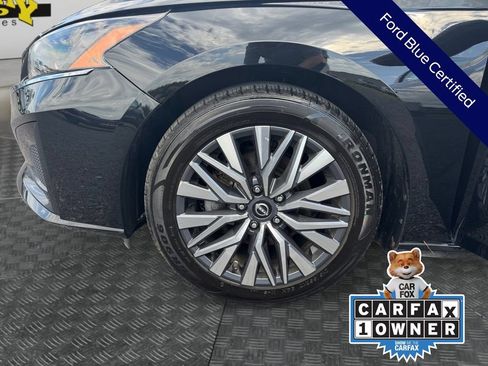 Used 2025 Nissan Altima 2.5 SV FWD image 19