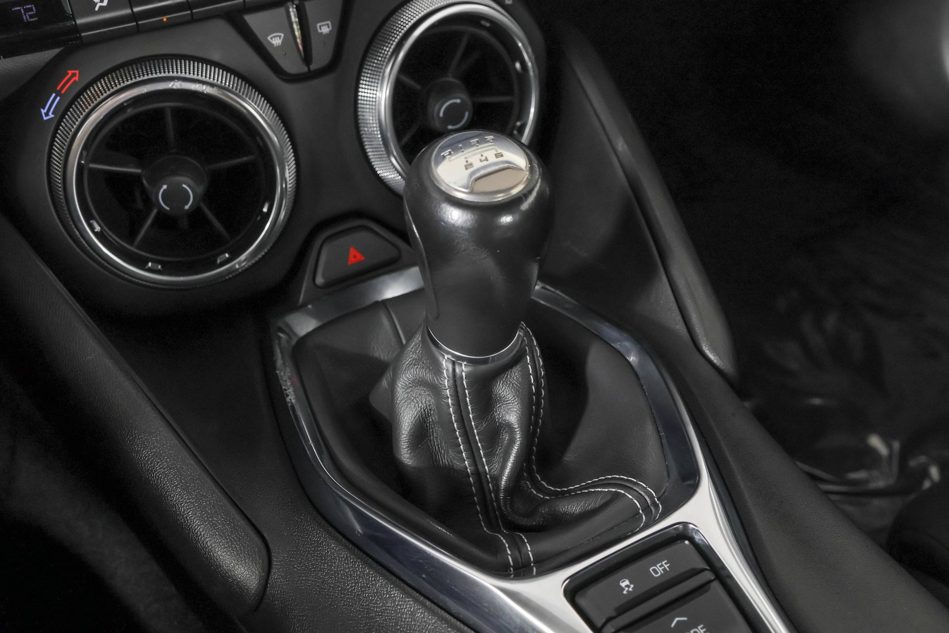Used 2023 Chevrolet Camaro LT RWD image 29