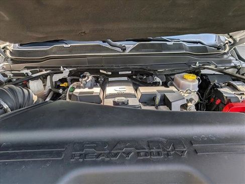 Used 2019 RAM 2500 Laramie AWD/4WD image 22