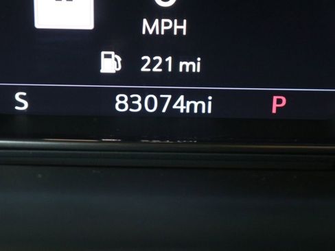 Used 2021 GMC Yukon XL SLT w/ SLT Premium Package image 65