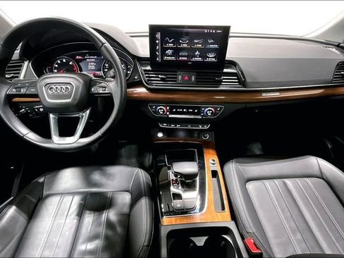 Used 2023 Audi Q5 2.0T Premium w/ Convenience Package image 14