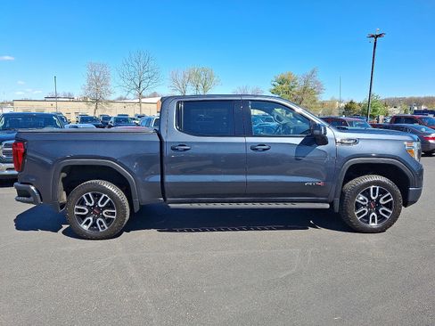 Used 2022 GMC Sierra 1500 AT4 w/ AT4 Premium Package image 7