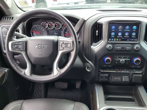 Used 2021 Chevrolet Silverado 1500 LT Trail Boss w/ Convenience Package II AWD/4WD image 12