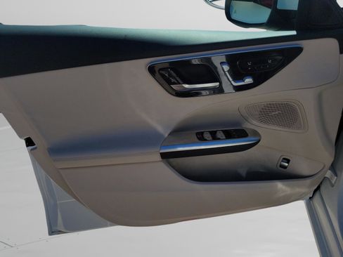 Certified 2025 Mercedes-Benz C 300 Sedan image 20