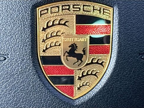 Used 2024 Porsche Cayenne w/ Premium Package Plus (PFM) image 25