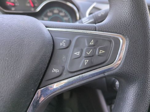 Used 2017 Chevrolet Cruze LT w/ Convenience Package image 24