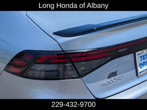 Used 2025 Honda Accord Sport image 9