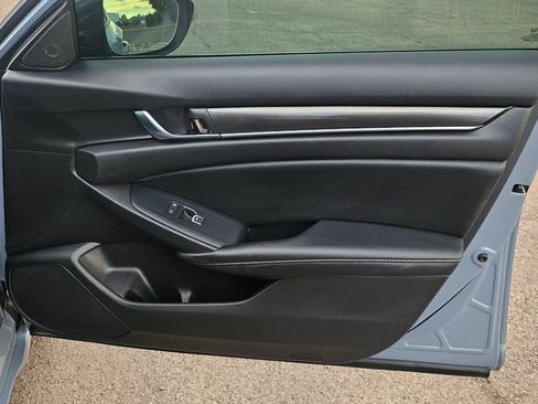 Used 2022 Honda Accord Sport image 17
