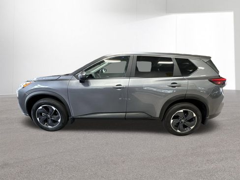 Certified 2026 Nissan Rogue SV w/ Cold Weather Package AWD/4WD image 35