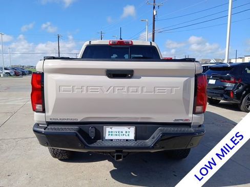 Used 2026 Chevrolet Colorado ZR2 w/ Technology Package image 8