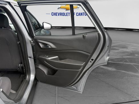 New 2026 Chevrolet Trax LS w/ LS Convenience Package FWD image 16