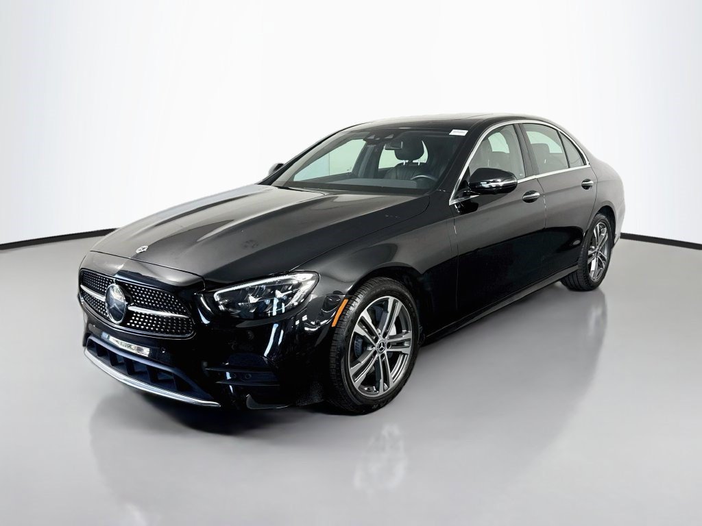 Used 2022 Mercedes-Benz E 350 Sedan w/ Driver Assistance Package image 4