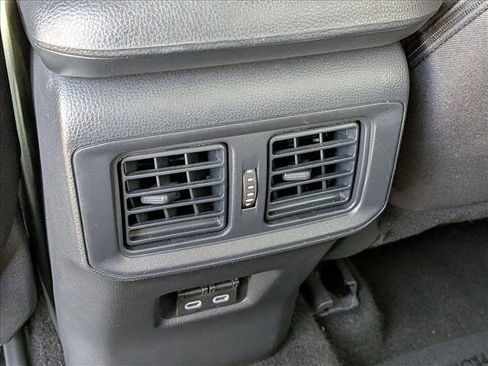 Used 2025 Toyota RAV4 XLE AWD/4WD image 24
