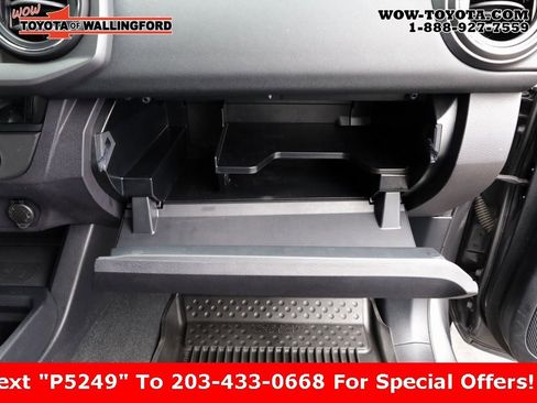 Certified 2017 Toyota Tacoma TRD Sport image 41