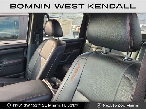 Used 2023 Nissan Titan PRO-4X w/ Pro-4x Convenience Package image 6