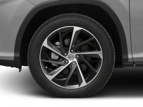 Used 2016 Lexus RX 450h AWD image 10