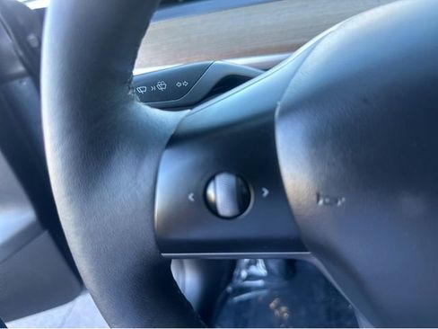Used 2023 Tesla Model Y Long Range image 24