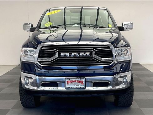 Used 2019 RAM 1500 Laramie AWD/4WD image 2