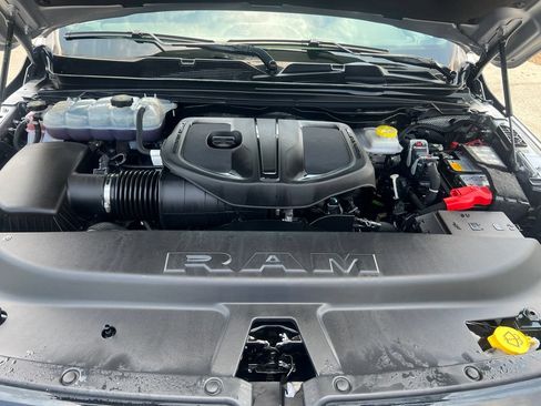 Used 2025 RAM 1500 Big Horn AWD/4WD image 15