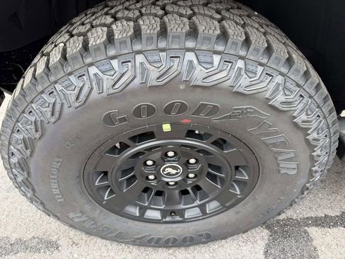 New 2026 Ford Bronco 2-Door w/ Sasquatch Package AWD/4WD image 35