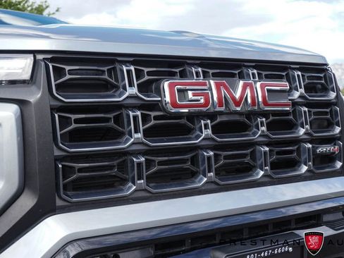 Used 2024 GMC Canyon AT4 AWD/4WD image 6