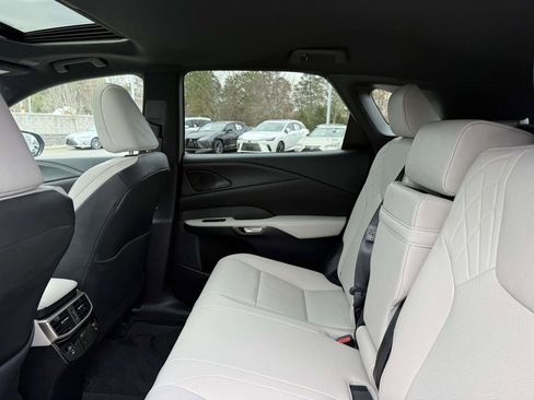 Used 2024 Lexus RX 350 Premium w/ Convenience Package image 16