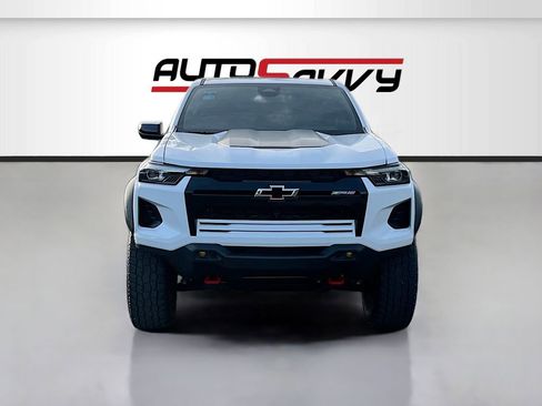 Used 2024 Chevrolet Colorado ZR2 w/ Technology Package AWD/4WD image 2