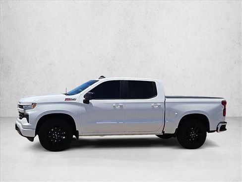 Used 2023 Chevrolet Silverado 1500 RST AWD/4WD image 15