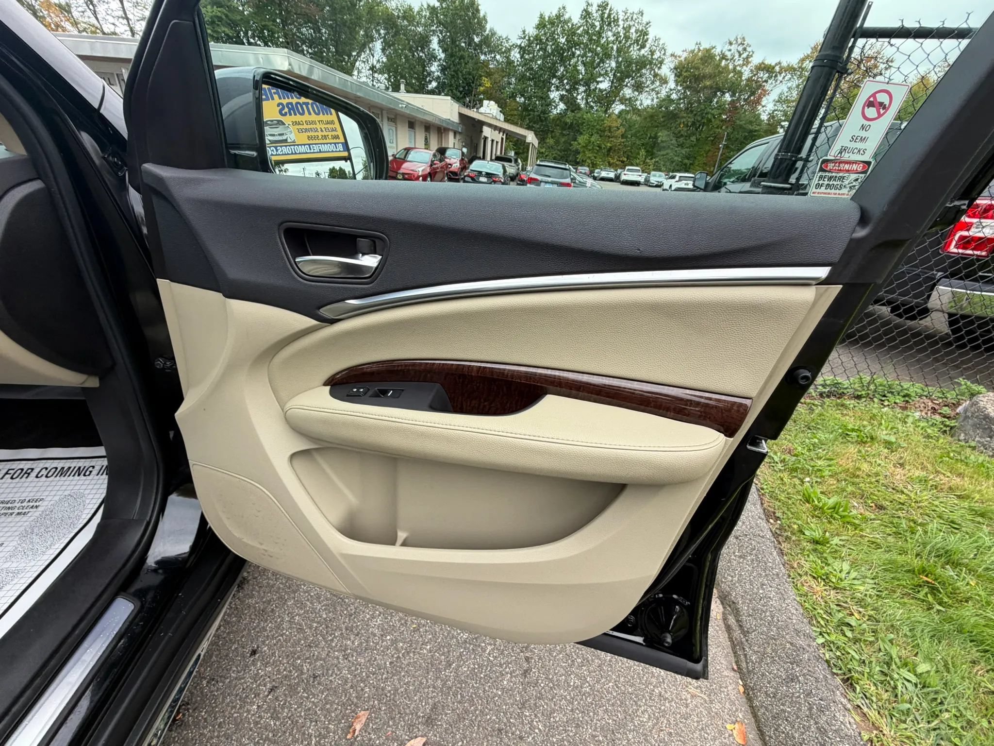 Used 2017 Acura MDX SH-AWD image 14