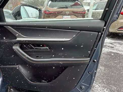 Certified 2025 MAZDA CX-70 Plug-In Hybrid w/ Premium Pkg image 24