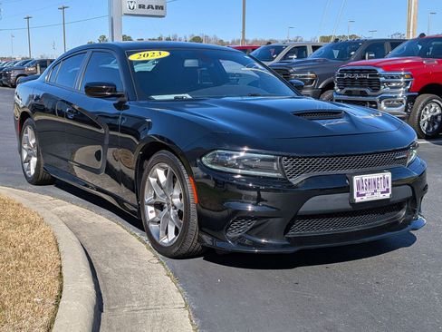 Used 2023 Dodge Charger GT image 3
