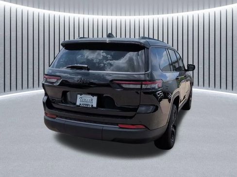 New 2026 Jeep Grand Cherokee L Limited w/ Limited Altitude Package AWD/4WD image 6