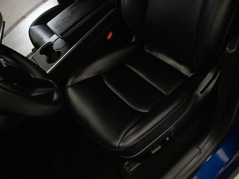 Used 2020 Tesla Model Y Long Range image 26