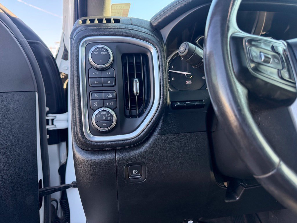 Used 2021 GMC Sierra 3500 Denali w/ Denali Ultimate Package AWD/4WD image 28