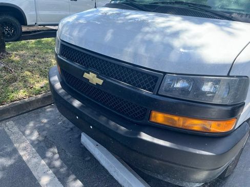 Used 2024 Chevrolet Express 2500 w/ Driver Convenience Package RWD image 2